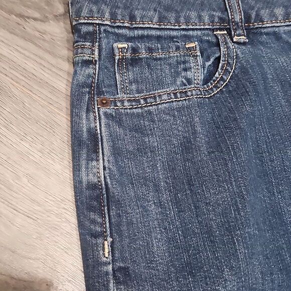 Old Navy Midi Denim Skirt - Picture 2 of 6